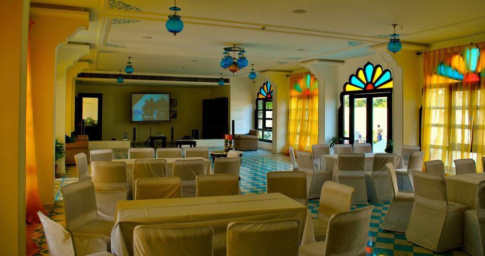 סוואי מדופור Treehouse Anuraga Palace מראה חיצוני תמונה