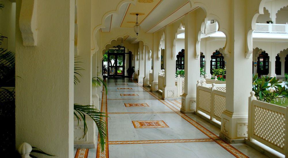 סוואי מדופור Treehouse Anuraga Palace מראה חיצוני תמונה