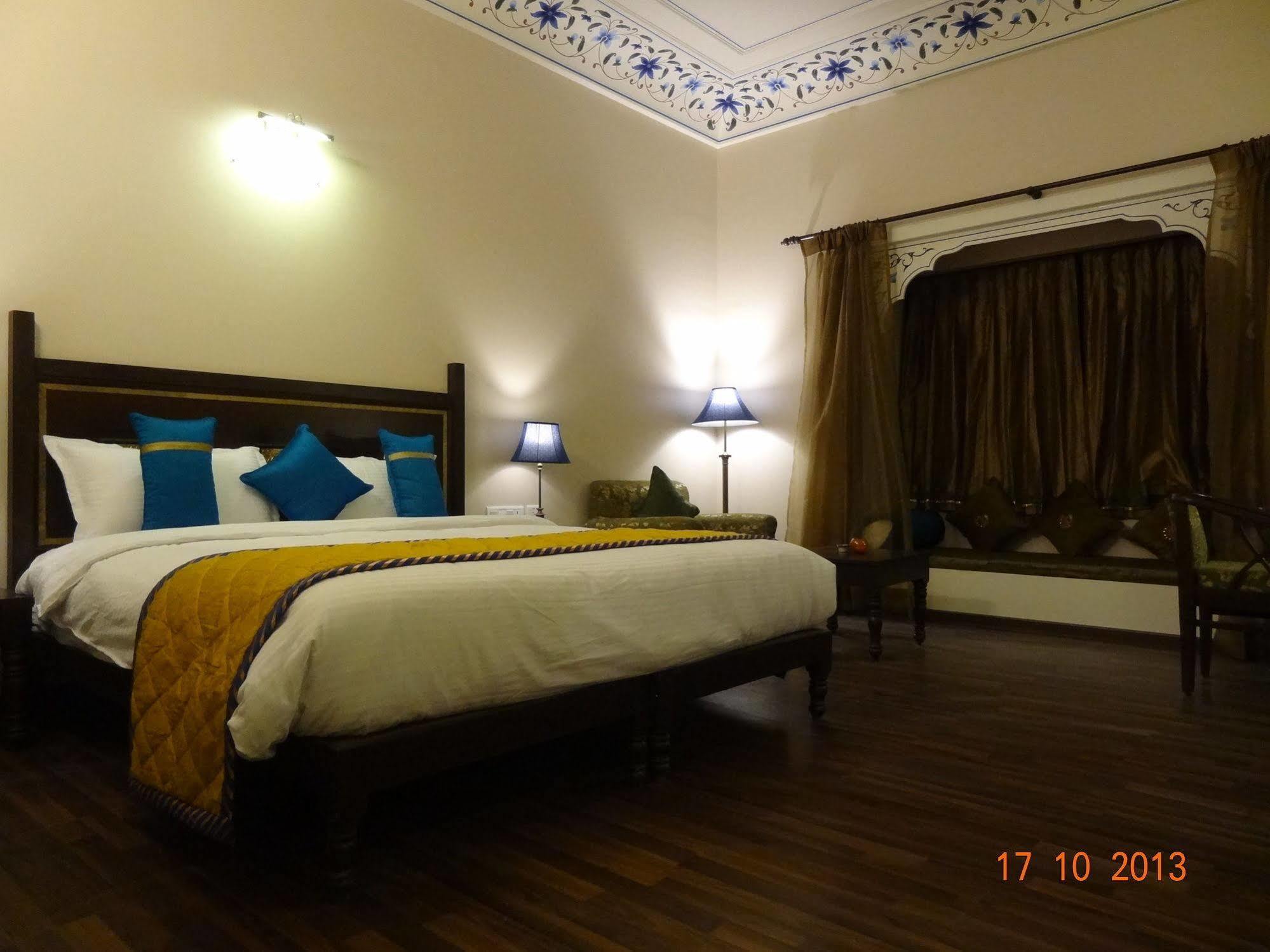 סוואי מדופור Treehouse Anuraga Palace מראה חיצוני תמונה