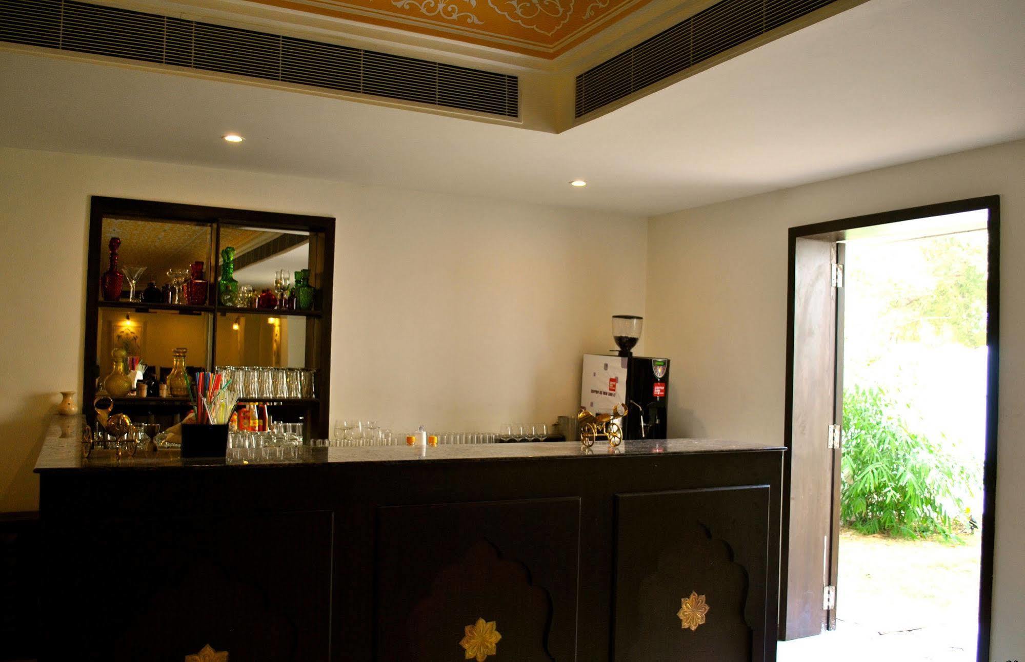 סוואי מדופור Treehouse Anuraga Palace מראה חיצוני תמונה